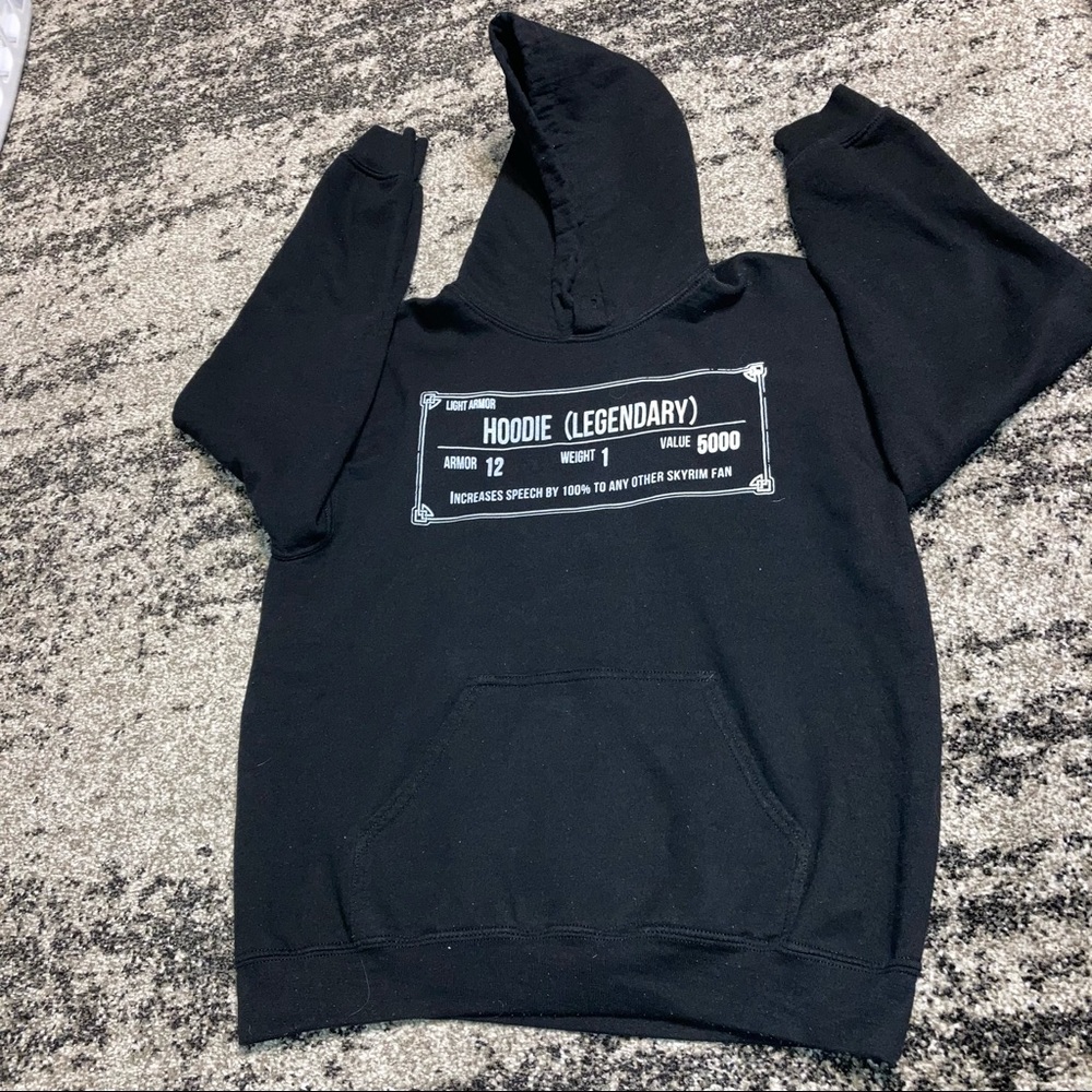 Skyrim Fan Hoodie Size M
